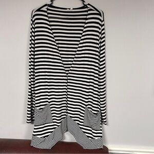 Black and White Striped  Light Cardigan top, No Tag - XL - see measurements